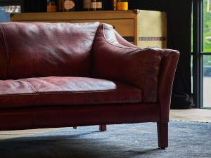 antique style leather sofa Chesterfield Leather Sofa Set  Leather Sofa