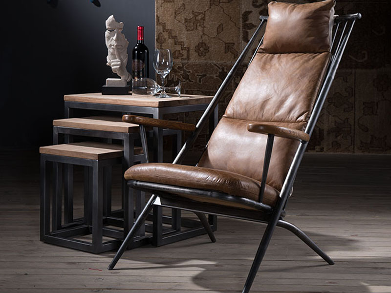 Tubular Steel Base Distressed Leather Lounge Chair