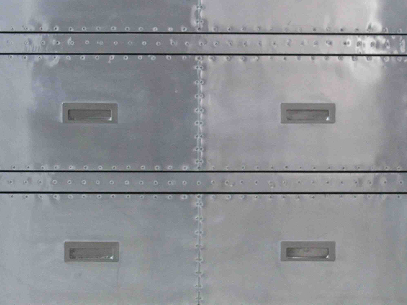 Aircraft Chest with 8 Drawers