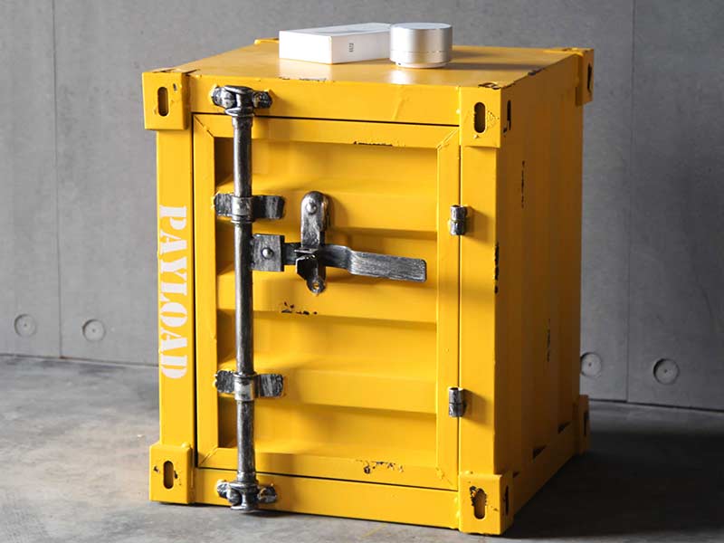 Industrial Vintage Rusty Distressed Iron Metal Container Design Storage Small Coffee Table with Lock