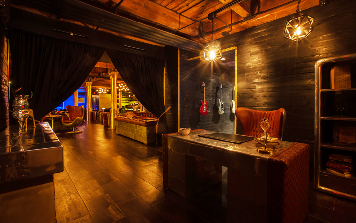 vintage club furniture